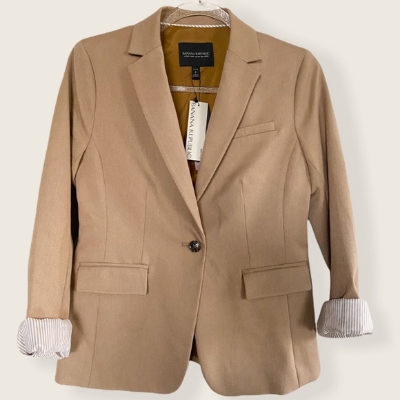 Banana Republic Long and Lean tan blazer - Picture 3 of 4